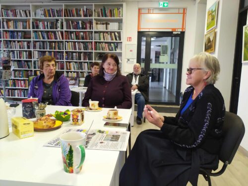 Vyresnio amžiaus žmonių savaitė. Vievio biblioteka. „Užsuk arbatos“